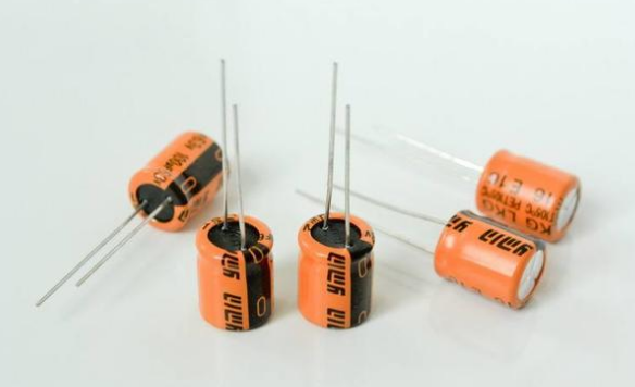 「NIPPON CHEMI-CON」電解電容極性接錯(cuò)會爆炸,如何避免? 「NIPPON CHEMI-CON」電解電容極性接錯(cuò)會爆炸,如何避免?